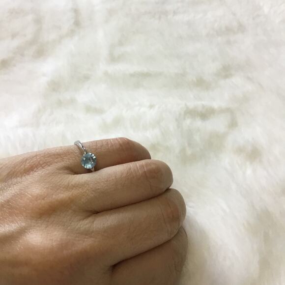 Silver Blue Round Ring - Picture 3 of 6